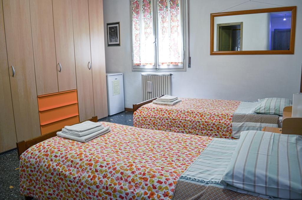 Bed And Breakfast Arcobaleno Bologne Extérieur photo
